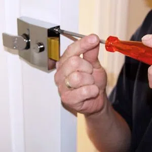 Gold Locksmith Store Saint Hedwig, TX 210-660-1077 - emergency-unlock